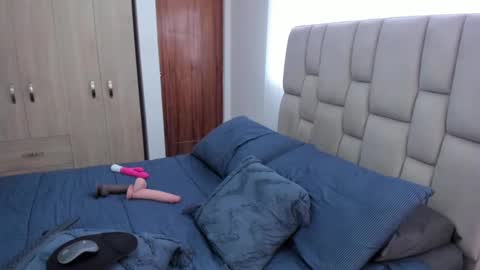 Ana      online show from September 27, 2:44 pm