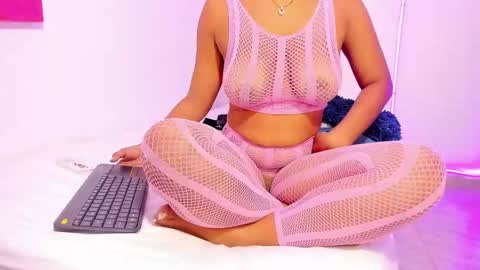 Snapshot of kim_baker1 chatting on February 5, 8:25 pm kim online show from February 5, 8:25 pm