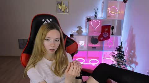 kim_boyd online show from December 16, 9:20 pm