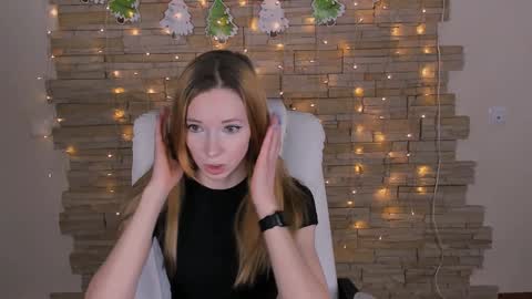 kim_boyd online show from December 23, 8:11 am