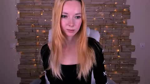 kim_boyd online show from February 24, 11:10 am