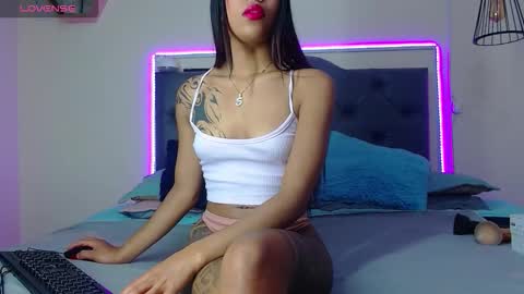 Snapshot of kim_clarck1 chatting on December 1, 3:39 pm Kim online show from December 1, 3:39 pm