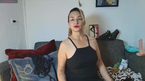 Kim online show from November 27, 6:54 pm