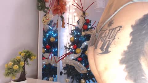 Snapshot of kimandyuk chatting on December 27, 1:53 am Kim Yuk online show from December 27, 1:53 am