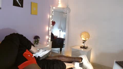 Snapshot of kimandyuk chatting on January 21, 8:32 pm Kim Yuk online show from January 21, 8:32 pm