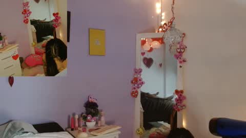 Snapshot of kimandyuk chatting on February 22, 10:09 pm Kim Yuk online show from February 22, 10:09 pm