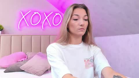 kimberlly_smith online show from October 8, 1:03 am