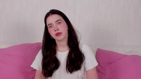 KimberlyBond online show from December 15, 8:35 pm