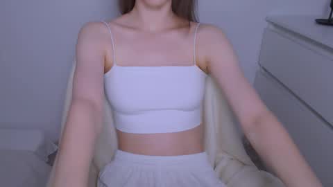 Snapshot of kimberlyhart_ chatting on December 6, 8:05 am Kimberly online show from December 6, 8:05 am