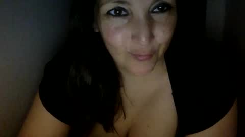 Snapshot of kimberlylynn chatting on January 27, 10:38 am KimberlyLynn online show from January 27, 10:38 am
