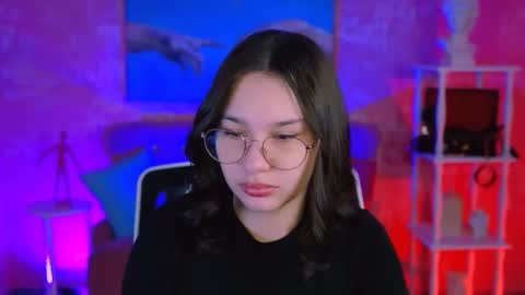 Snapshot of kimclarks chatting on November 15, 10:12 am kimclarks online show from November 15, 10:12 am