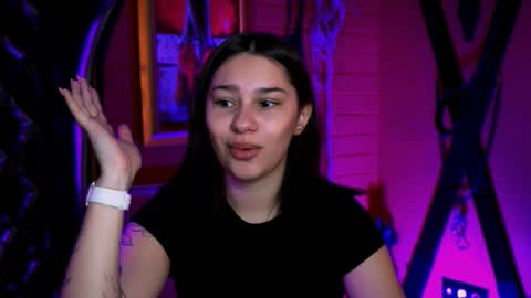 Snapshot of kimclarks chatting on December 4, 9:18 am kimclarks online show from December 4, 9:18 am