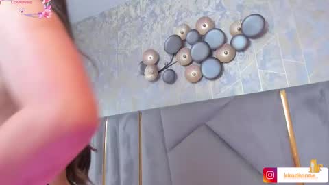  KIM  online show from March 2, 2:19 am