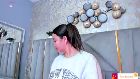  KIM  online show from October 4, 3:26 am