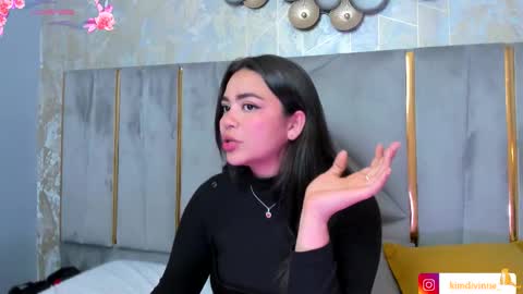  KIM  online show from October 16, 2:45 am