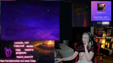 Snapshot of kimilee22 chatting on January 25, 5:30 pm Wolfs Girl online show from January 25, 5:30 pm