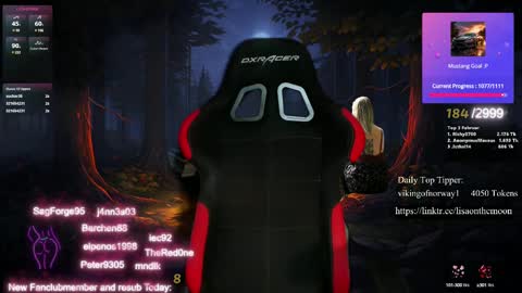 Snapshot of kimilee22 chatting on February 13, 1:19 am Wolfs Girl online show from February 13, 1:19 am