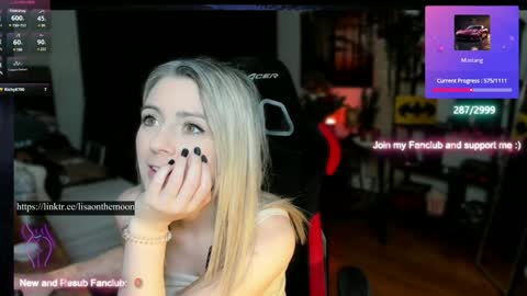 Snapshot of kimilee22 chatting on March 6, 4:38 pm Wolfs Girl online show from March 6, 4:38 pm