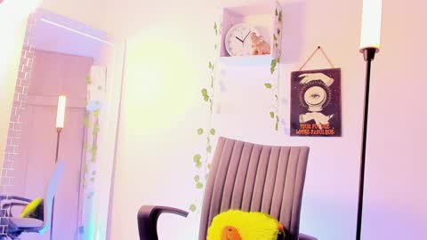 Kimm online show from December 8, 5:18 am