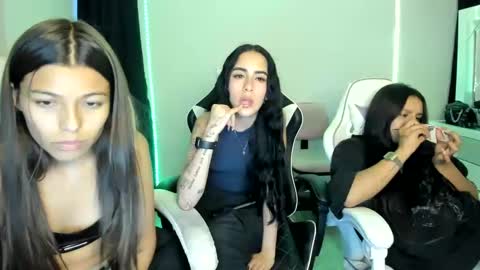 kimmi online show from February 9, 11:15 pm