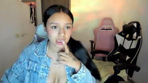 kimmi online show from September 24, 11:08 pm