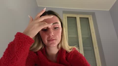 Kimmie online show from December 29, 8:26 pm