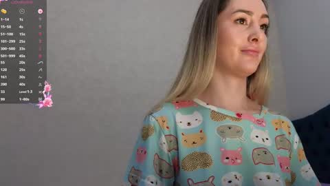 Kimmie online show from February 25, 7:14 pm