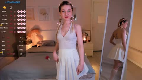  Your Kimmie  follow me  online show from January 25, 2:25 pm