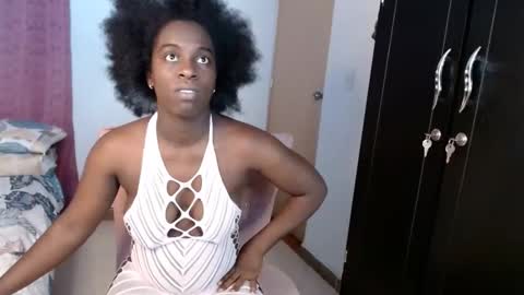 kimmy94192 online show from December 4, 10:13 am