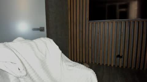 Kimmy online show from October 19, 3:34 pm