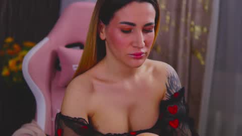 Snapshot of kimskye chatting on February 24, 12:52 am KimSkye online show from February 24, 12:52 am