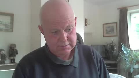 kindahairy4u online show from October 29, 2:30 pm