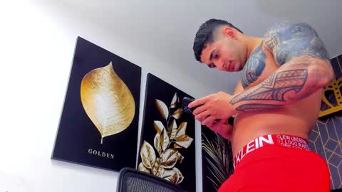 Angel Falconer online show from October 5, 1:04 am