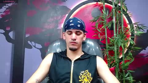 king voy online show from November 24, 7:57 pm