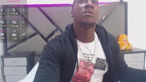 alex online show from November 15, 11:29 am