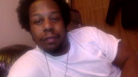 Snapshot of kinglibra420 chatting on December 14, 4:01 pm loyal fuck online show from December 14, 4:01 pm