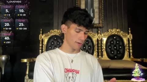  A L E X  online show from December 20, 7:44 am