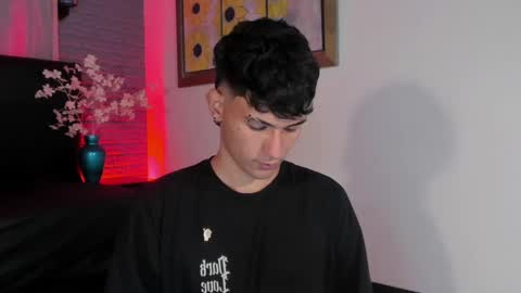  A L E X  online show from December 25, 5:37 am