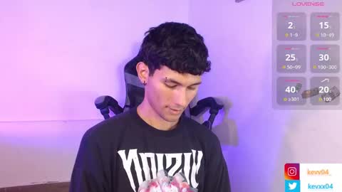  A L E X  online show from November 26, 5:41 am