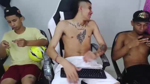 DOMINANT ALPHA KINGS online show from September 13, 6:13 am