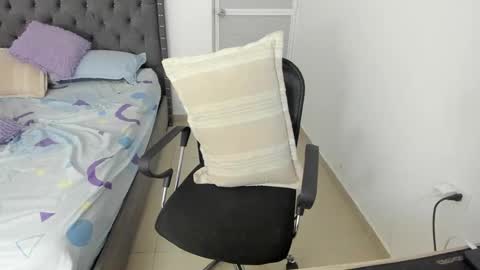 DOMINANT ALPHA KINGS online show from October 8, 11:24 pm