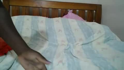 Snapshot of kinky_kaiya chatting on January 12, 7:21 pm kaiya online show from January 12, 7:21 pm