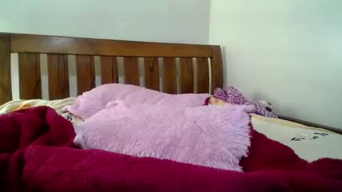 Snapshot of kinky_kaiya chatting on February 22, 7:23 am kaiya online show from February 22, 7:23 am