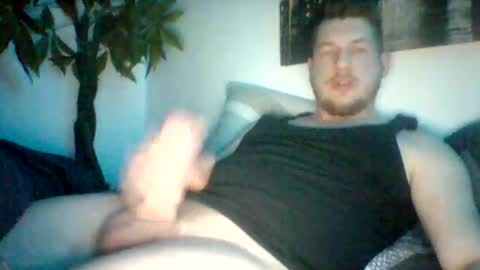 Snapshot of kinkylionboy chatting on January 14, 7:32 pm kinkylionboy online show from January 14, 7:32 pm