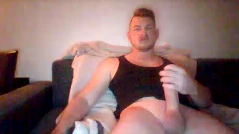 Snapshot of kinkylionboy chatting on January 28, 5:03 pm kinkylionboy online show from January 28, 5:03 pm
