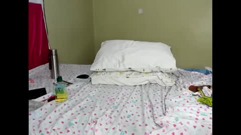 Kinky online show from February 18, 12:48 am