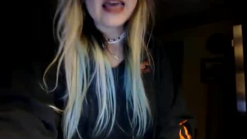 Kipsy Rose online show from September 18, 7:10 am