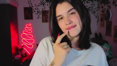 Kira VanKick online show from October 29, 4:42 pm