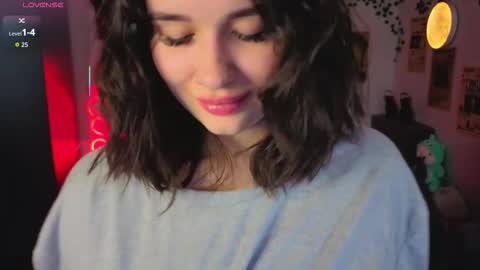 Kira VanKick online show from November 12, 4:40 pm