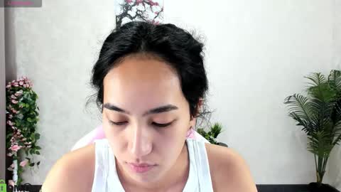 Aura online show from October 9, 2:20 am